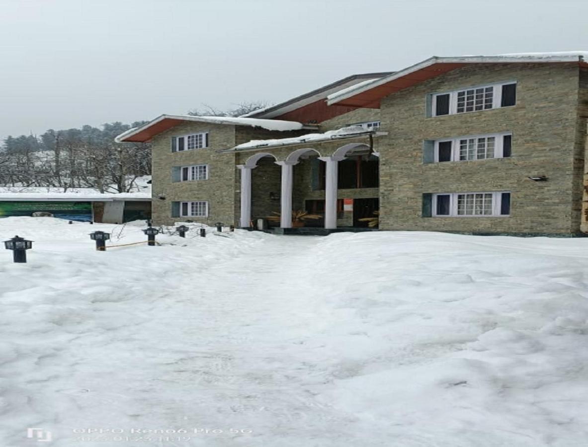 Hotel Outlook Pahalgām Exterior foto